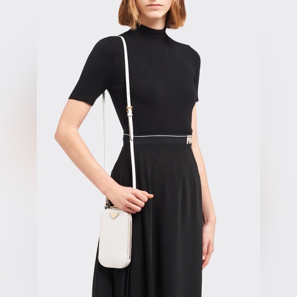 Saffiano mini-bag SOLD 🥳 - Picture 4 of 5